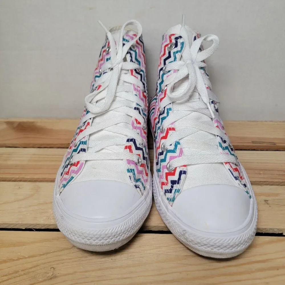 Converse Girls Hi-Top White Shoes w/ Zig Zag Stripes - Size 3
